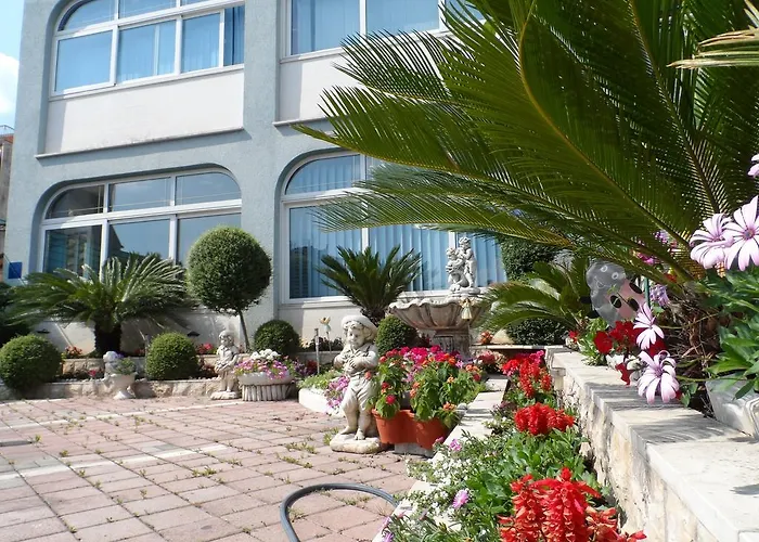 Guesthouse Rooms Split Bed & Breakfast 3*