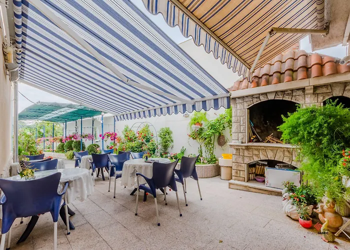 Bed & Breakfast Guesthouse Rooms Split 3*