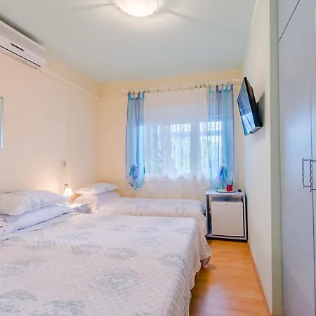 Guesthouse Rooms Split 3* Split