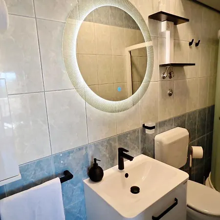 Guesthouse Rooms Split Bed & Breakfast