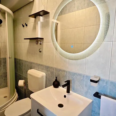 Guesthouse Rooms Split Bed & Breakfast 3*