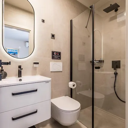Guesthouse Rooms Split krevet i doručak 3*