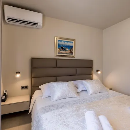 Bed & Breakfast Guesthouse Rooms Split 3*