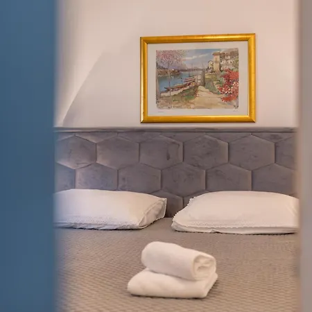 krevet i doručak Guesthouse Rooms Split 3*