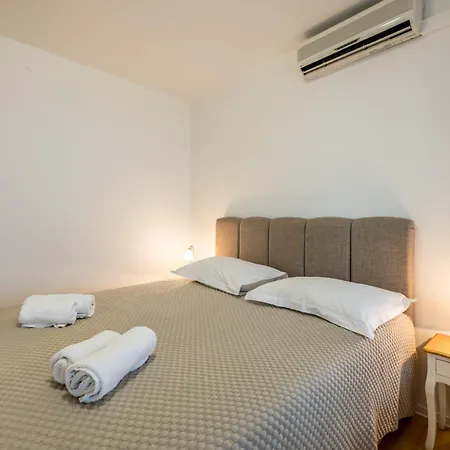 krevet i doručak Guesthouse Rooms Split Split