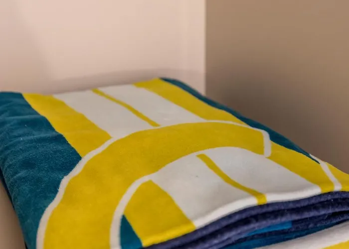 Guesthouse Rooms Split Bed and breakfast